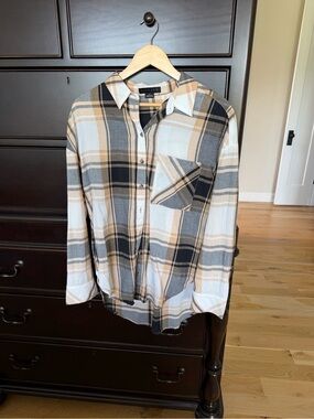 Women's Button-Up Plaid Shirt in Beige, Gray & Black - Unbranded